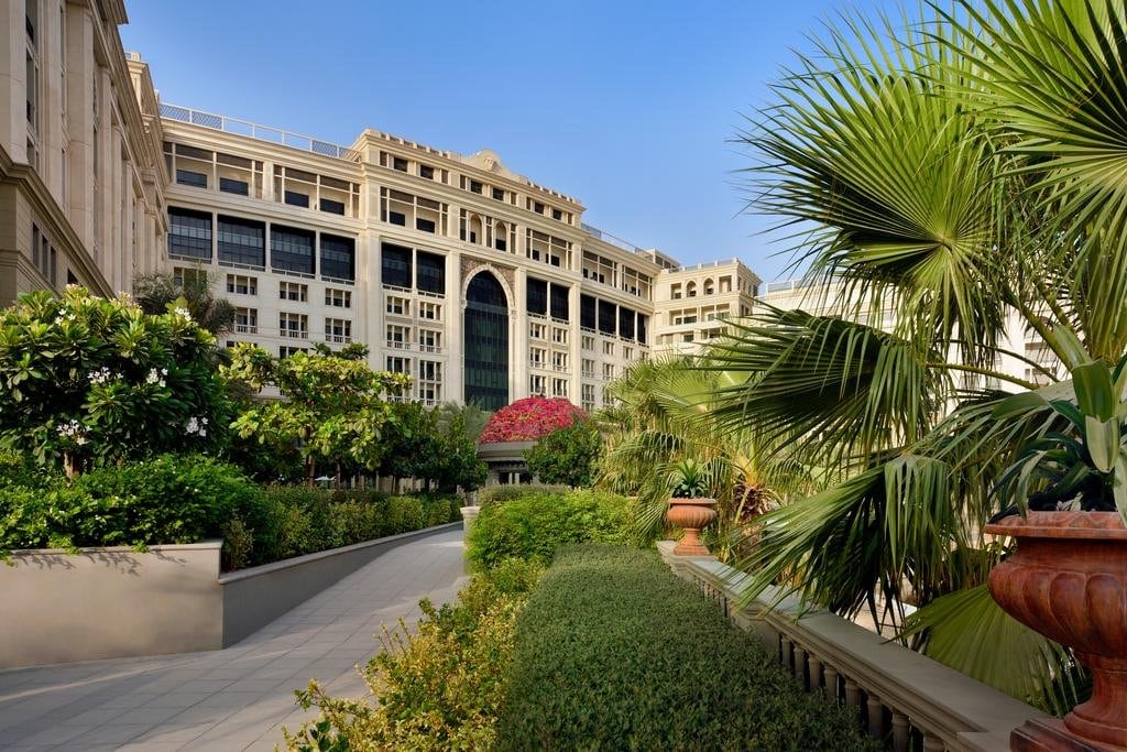 فندق بلازو فيرساتشي دبي