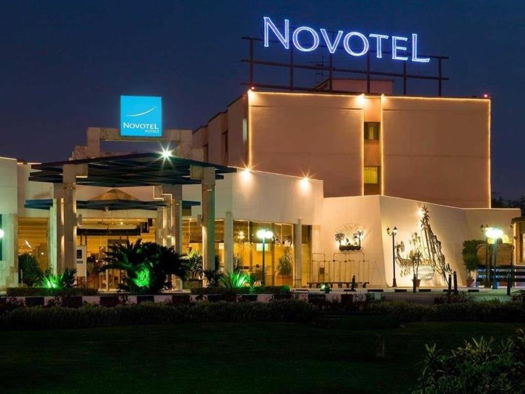 فندق نوفوتيل مطار القاهرة