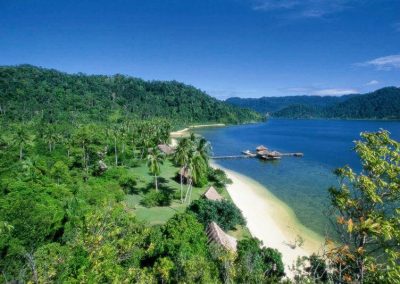 جزيرة كوباداك اندونيسيا