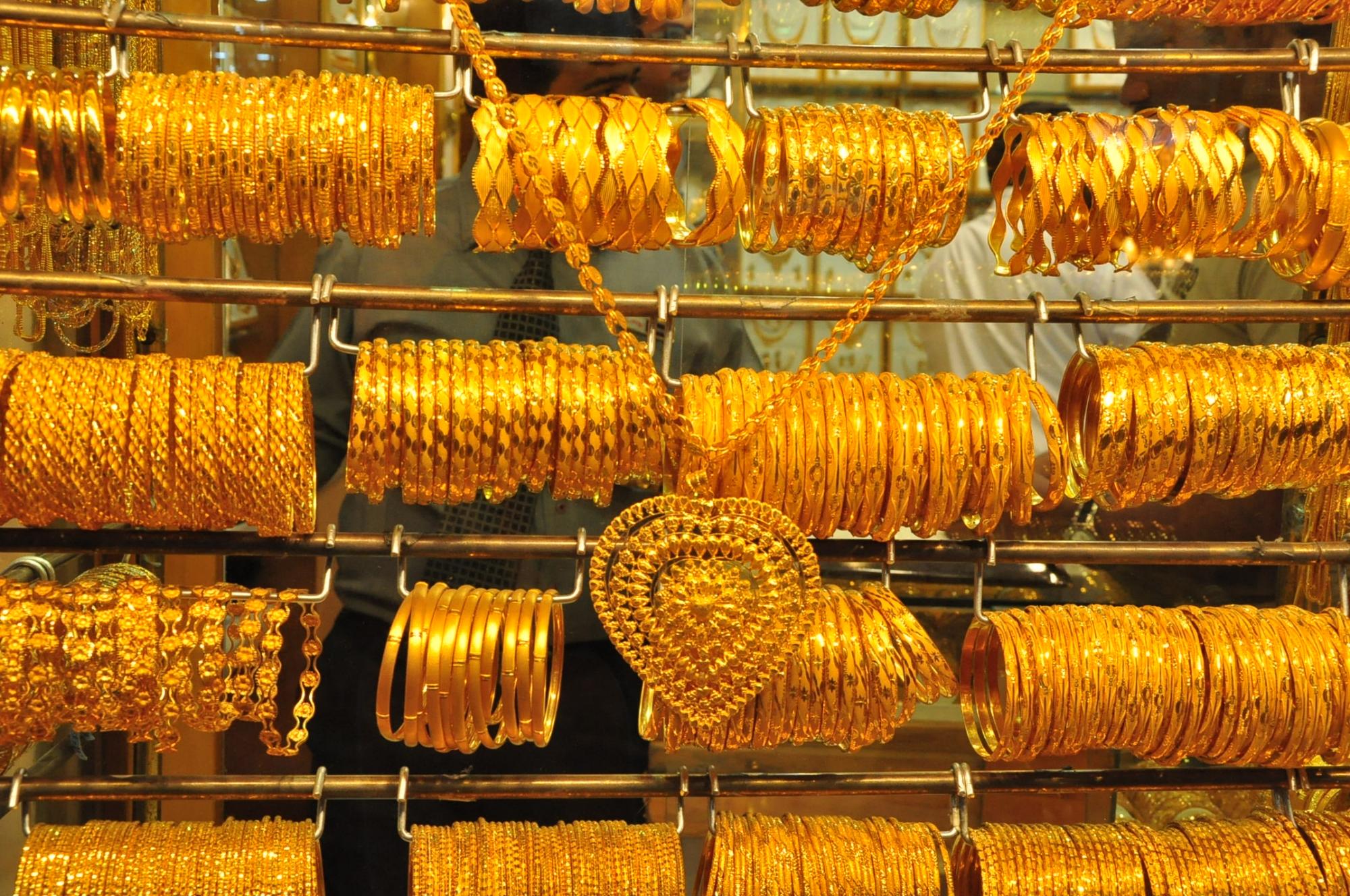 أنشطة في سوق الذهب دبي الامارات
