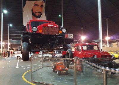 جولة في متحف الإمارات للسيارات