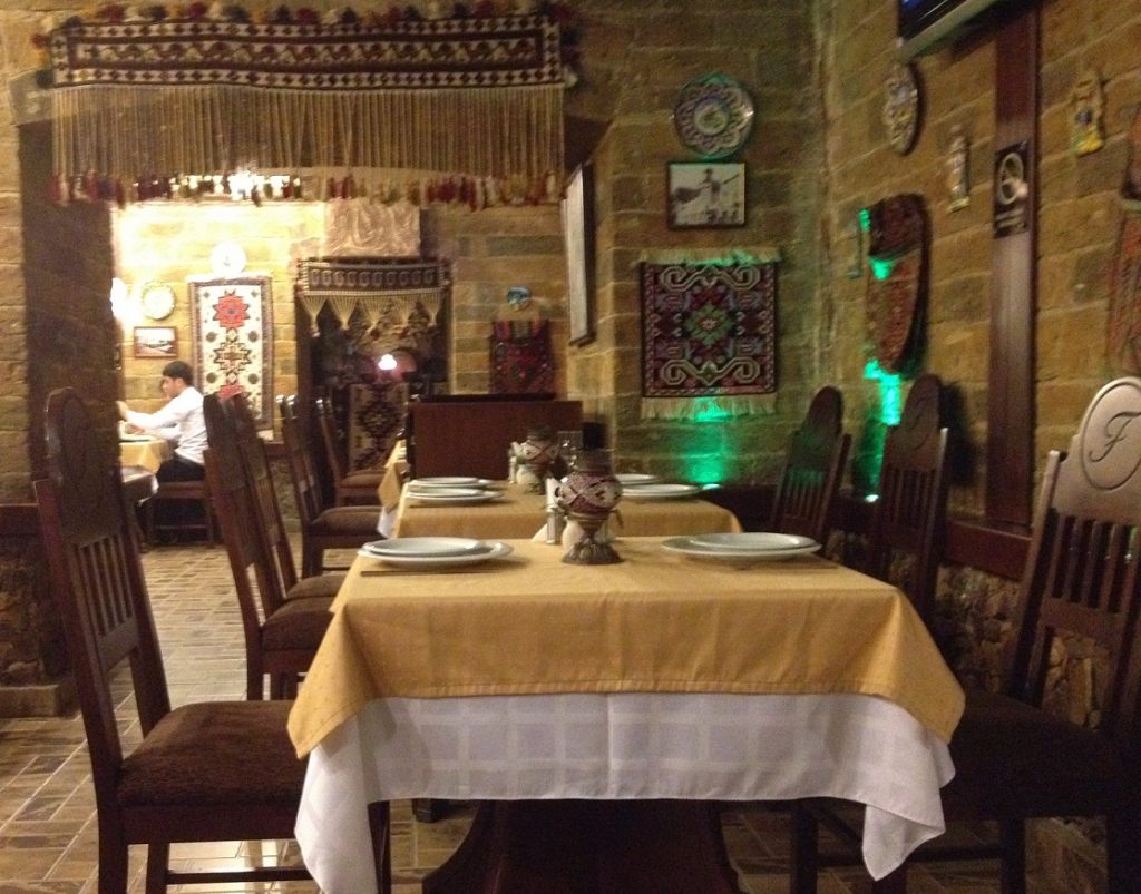 افضل المطاعم السياحية فى مدينة باكو اذريبجان | مطاعم مدينة باكو اذريبجان