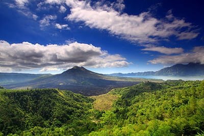 بركان كنتماني العظيم في جزيرة بالي