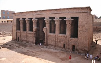 معبد اسنا في الاقصر
