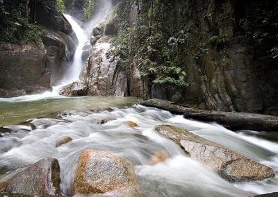 malaysia waterfall شلالات ماليزيا