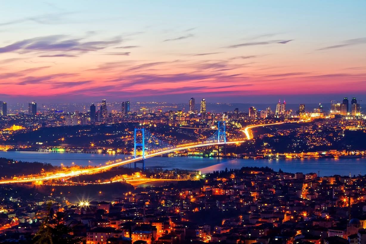 مضيق البوسفور اسطنبول