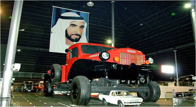 جولة في متحف الإمارات للسيارات