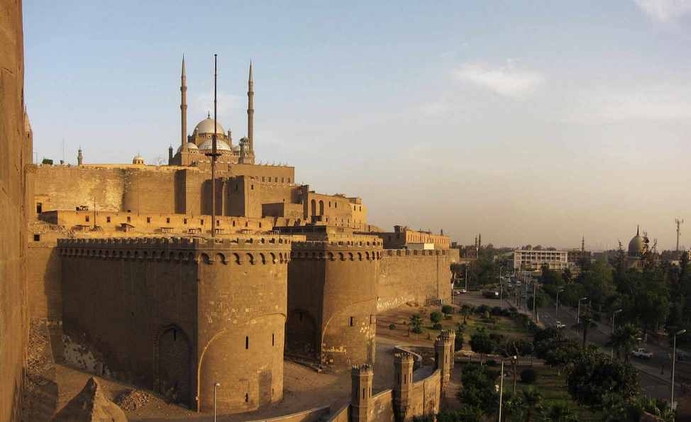 افضل الوجهات السياحية فى مدينة القاهرة | اكتشف بنت المعز واهم معالمها