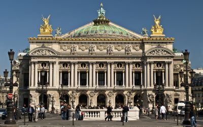 جولة في قصر غارنييه في باريس